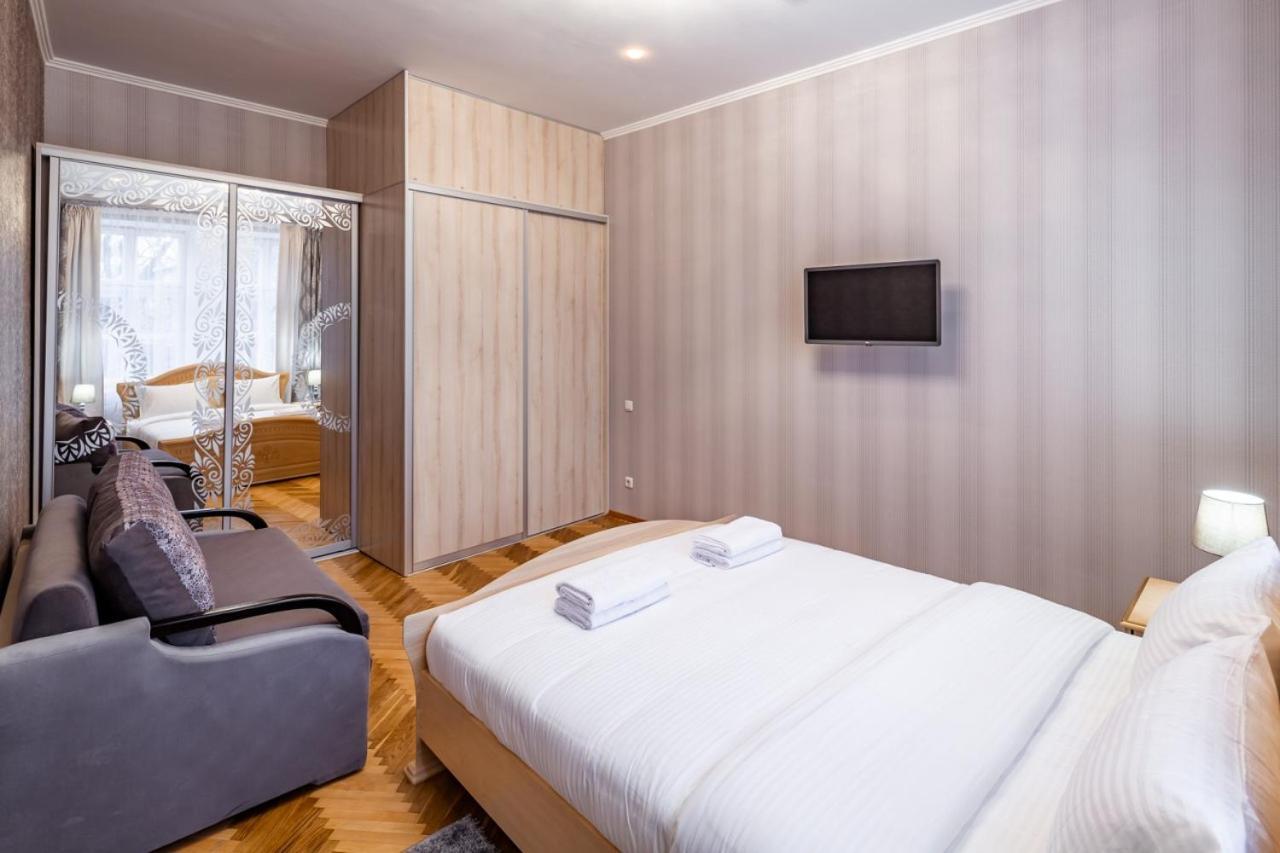 Alfa Apartments Svobody 31 Lviv Exterior foto